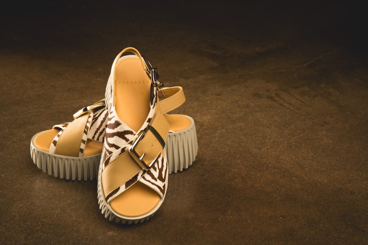 Plia Juno – Valley Sole